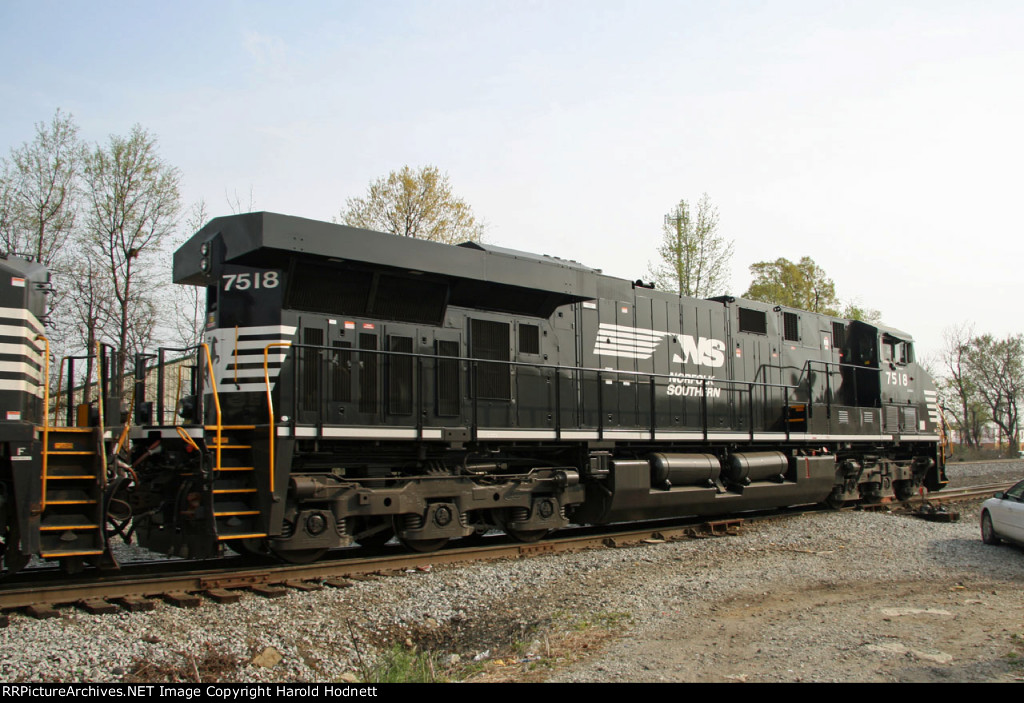 NS 7518